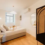Mary Pink - No 2C - Elegant Two-Bedroom Apartment