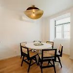 Mary Pink - No 2C - Elegant Two-Bedroom Apartment