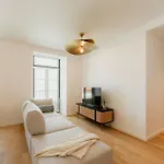 Mary Pink - No 2C - Elegant Two-Bedroom Apartment