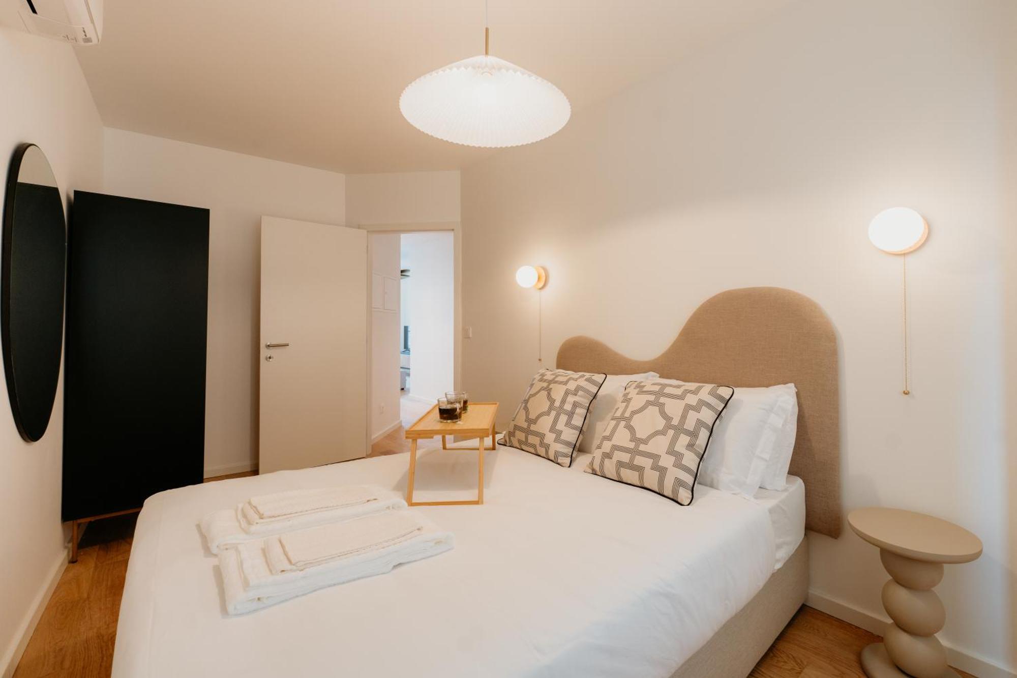 Mary Pink - No 2c - Elegant Two-bedroom *