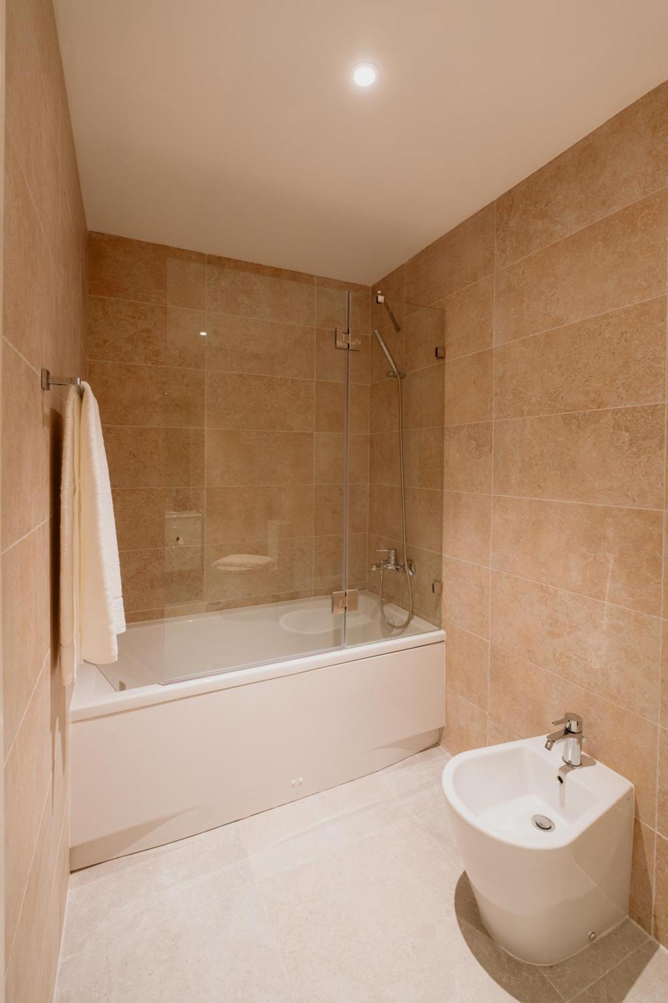Mary Pink - No 2c - Elegant Two-bedroom Appartement